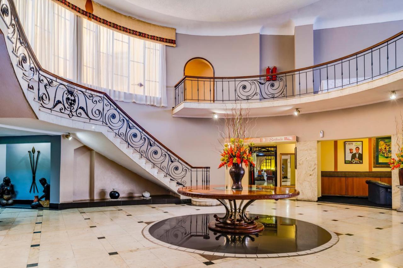 Bulawayo Rainbow Hotel Exterior photo