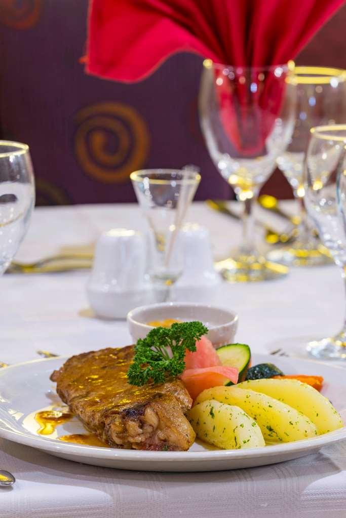 Bulawayo Rainbow Hotel Restaurant photo