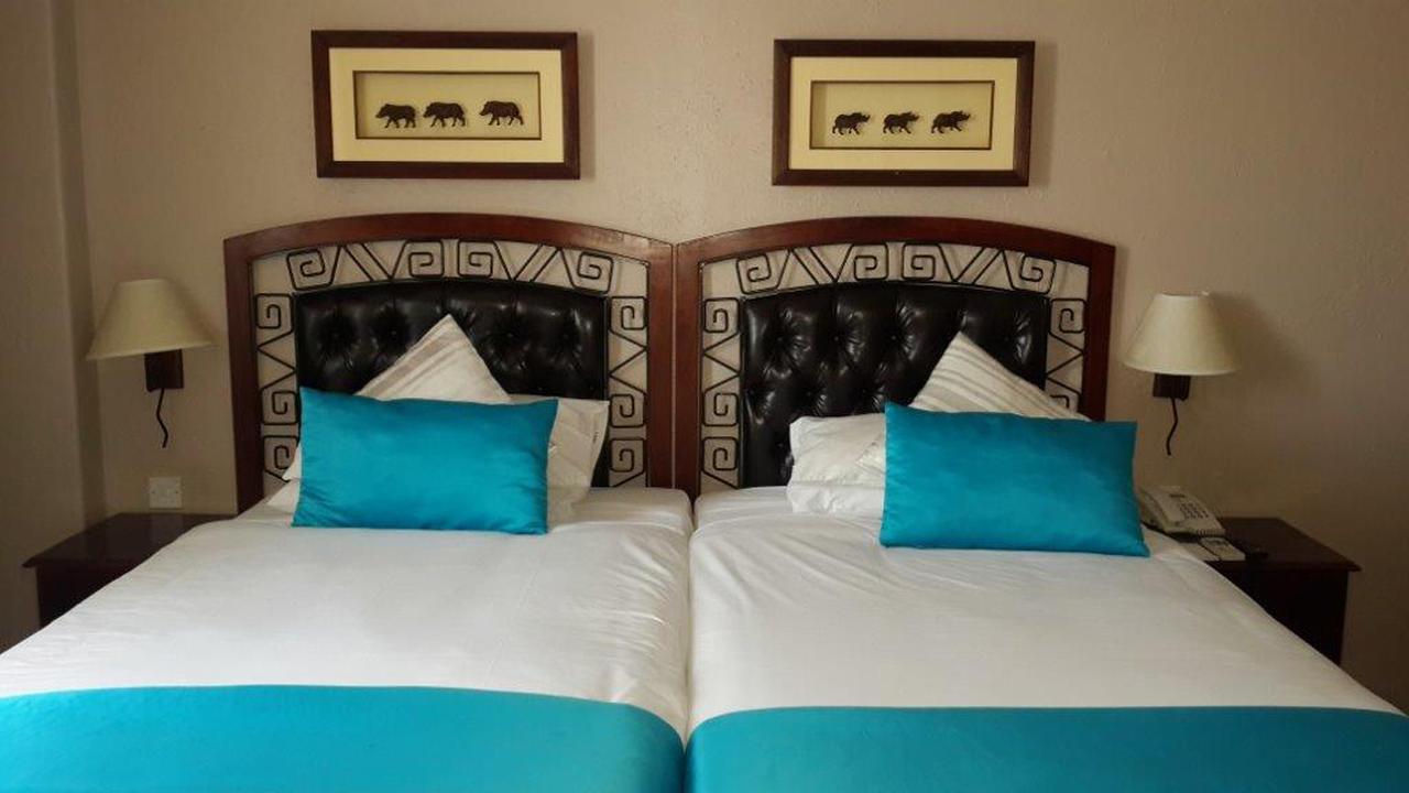 Bulawayo Rainbow Hotel Exterior photo